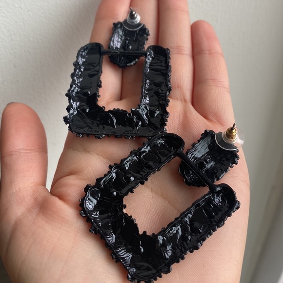 Black Textured Statement Earrings - Picture 6 of 6